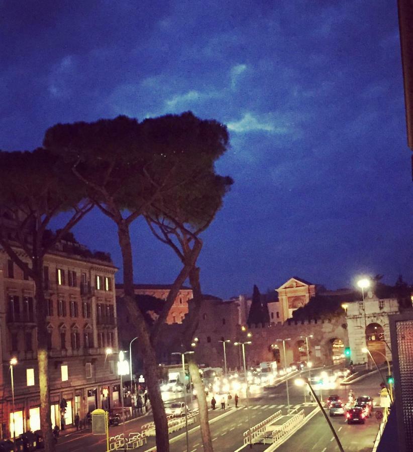 La Maison, Vicino Al Colosseo! โรม ภายนอก รูปภาพ